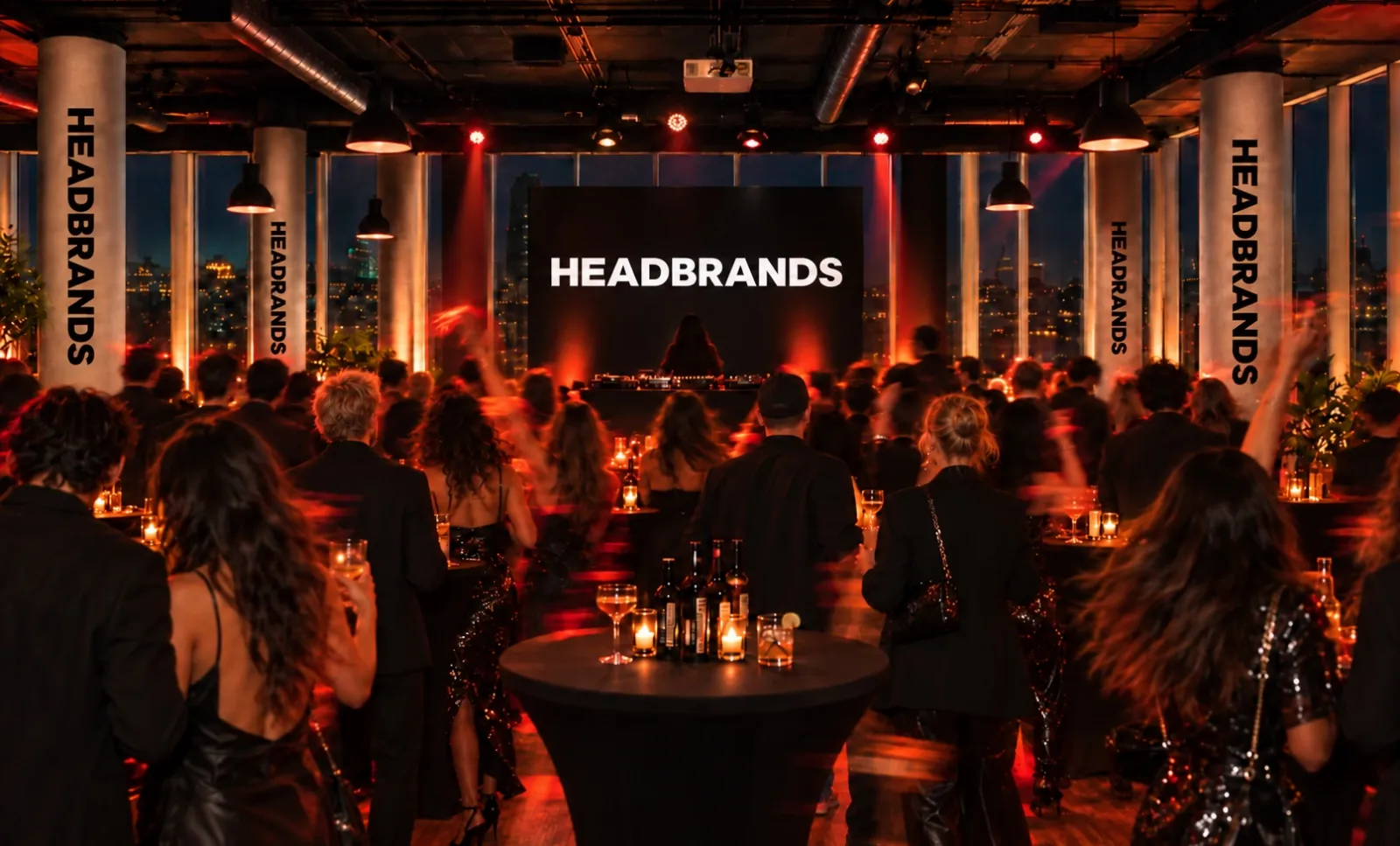 Gäster samlas på Headbrands förfest